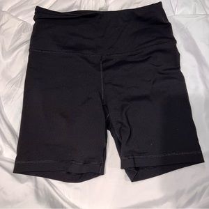 90 degrees biker shorts